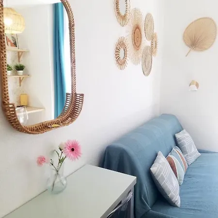 Studio A 50m De La Mer Et Au Pied Du Tramway, Calme, Cosy Et Lumineux * ニース